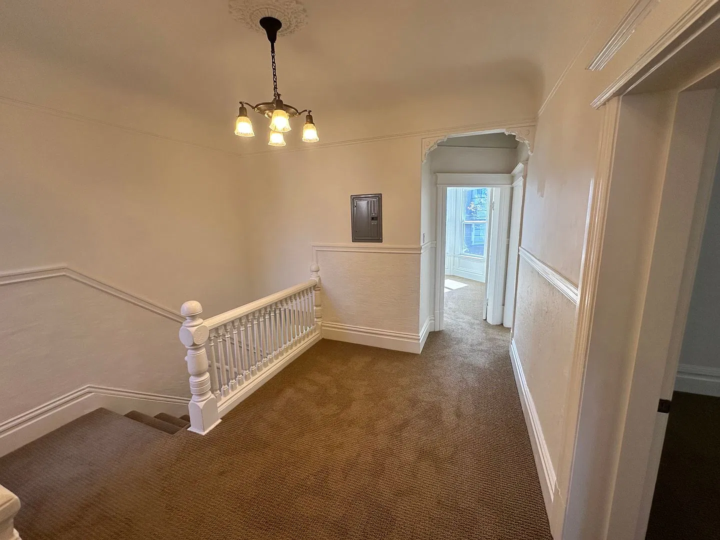 166 Carl Street (1342r) — Photo 3