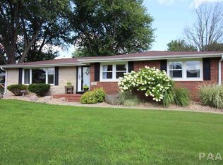 1192 Rentsch Dr, East Peoria, IL 61611