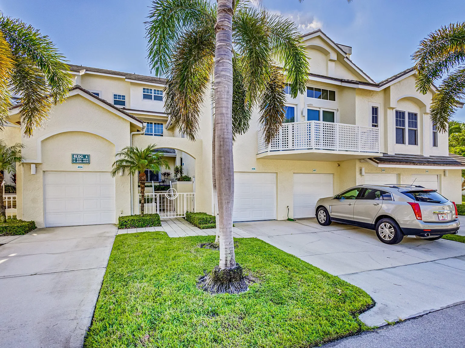 2 bed, 2.0 bath, 1624 sqft, $6,000 — Photo 4