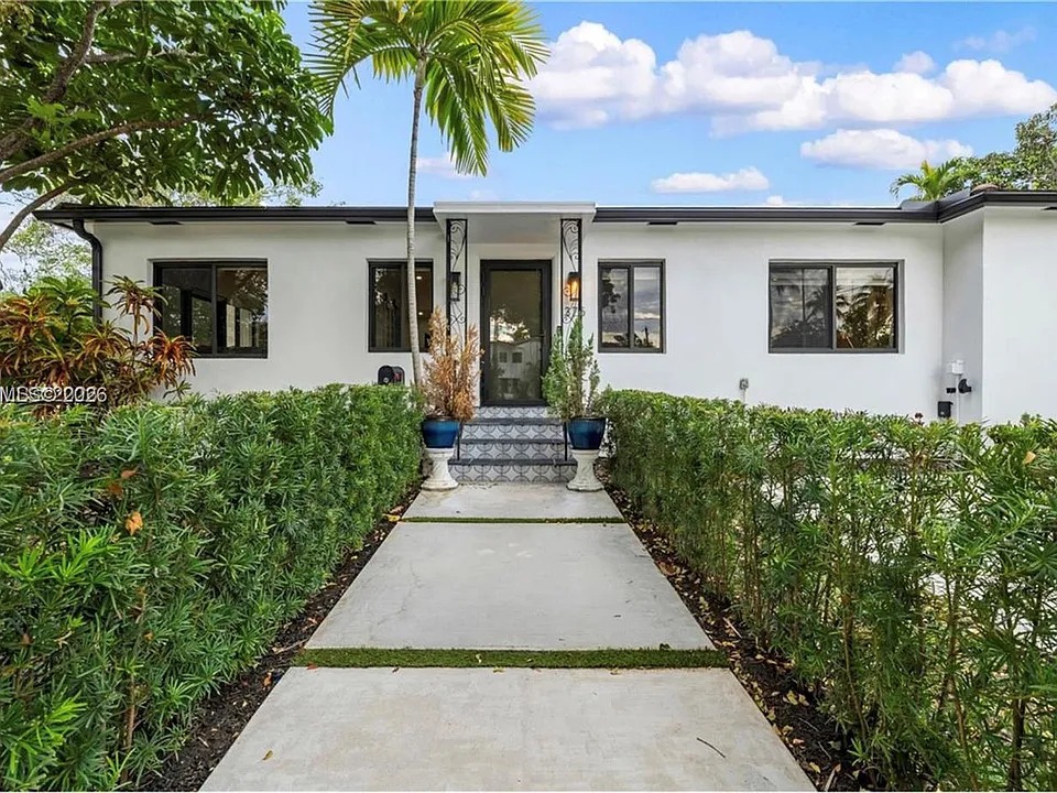 375 SW 32nd Rd #375