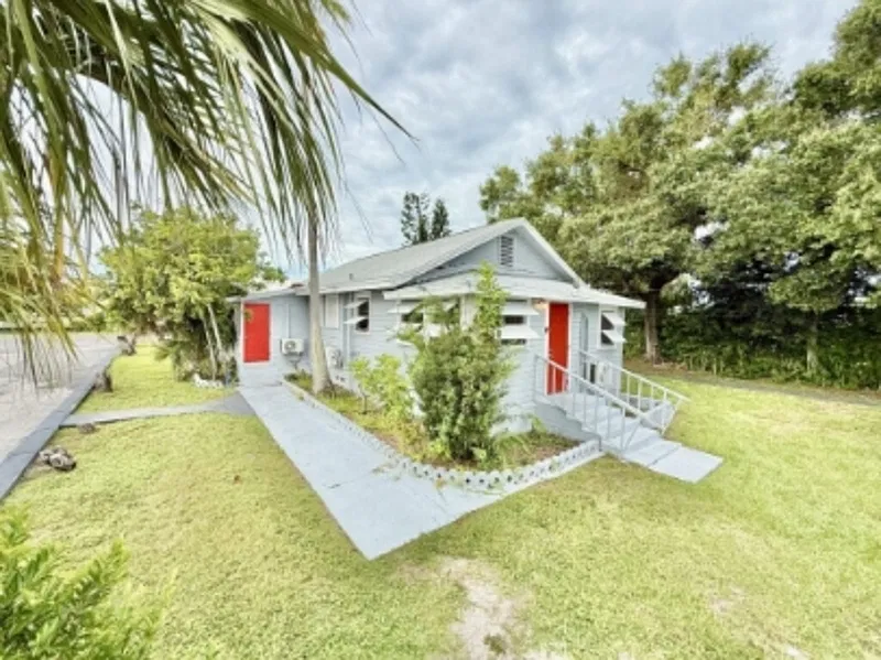 2 bed, 2.0 bath, 1100 sqft, $1,795 — Photo 3
