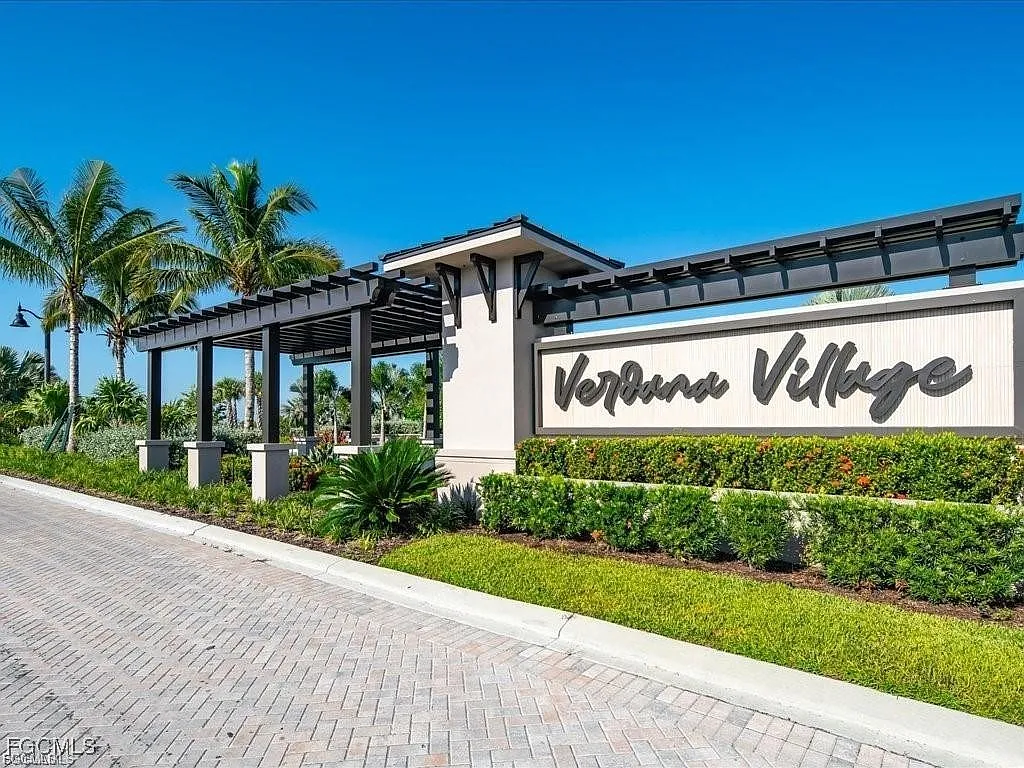 3 bed, 3.0 bath, 2133 sqft, $6,200 — Photo 1