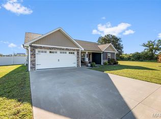 122 Ridge Rd, Oak Ridge, MO 63769