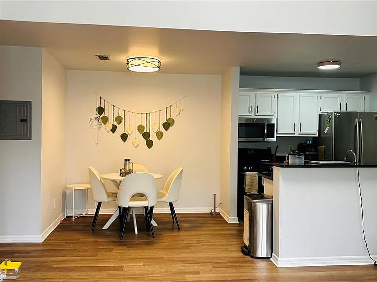 6010 Westgate Dr #303 — Photo 11
