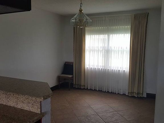 Dining room, & breakfast bar