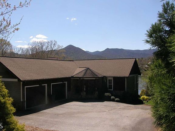 3rd image of 435 Oakmont Dr