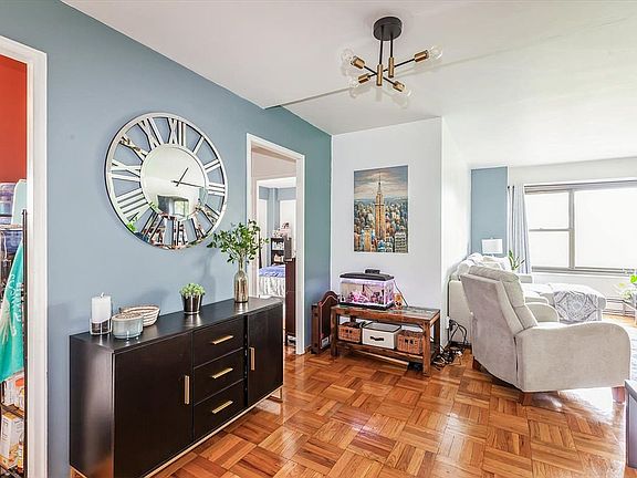 5th image of 21-20 33rd Rd APT 6C
