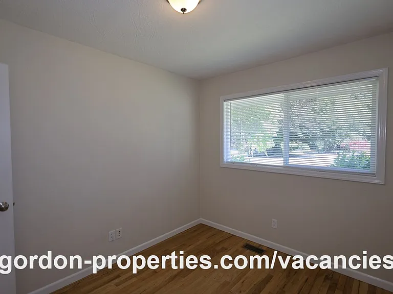 10851 SE Garrett Dr — Photo 14