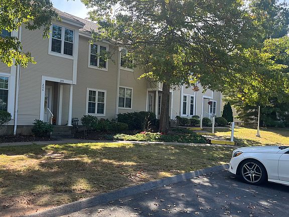 2nd image of 204 Country Club Ct