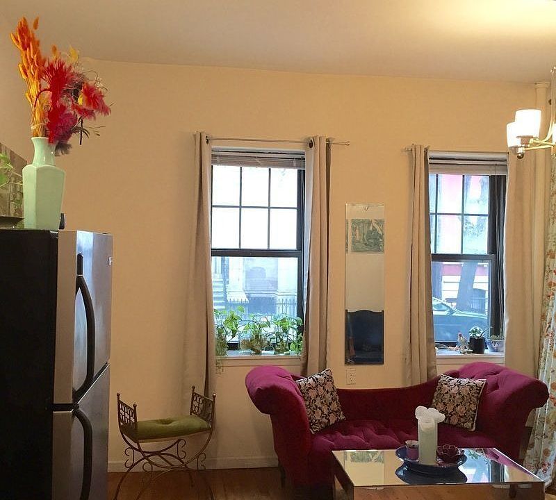 1st image of 136 W 4th St APT 1B