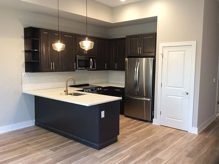 1615 Ogden St — Photo 12