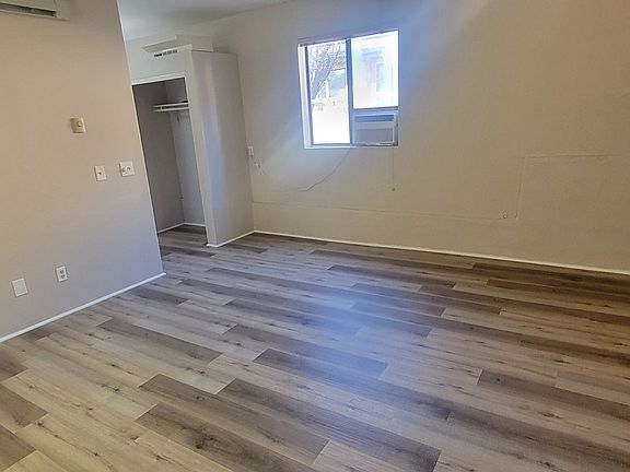 5th image of 390 Fairway Oaks Dr #C