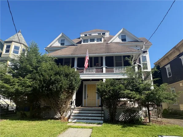 27 Cedar St, Oneonta, NY 13820