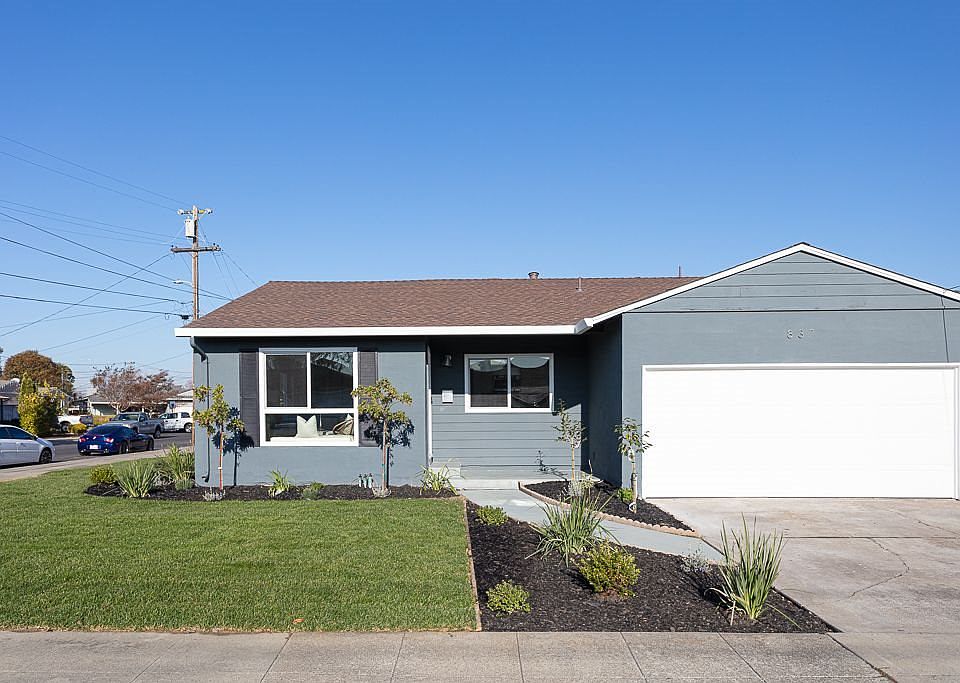 1st image of 837 Portola Dr