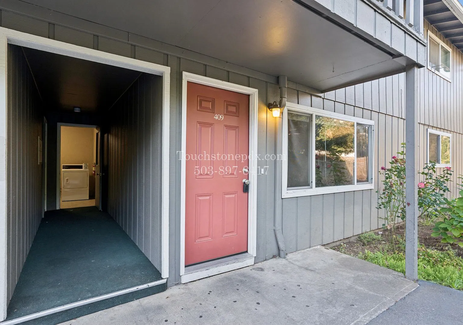 403 S. Ivy St. — Photo 3