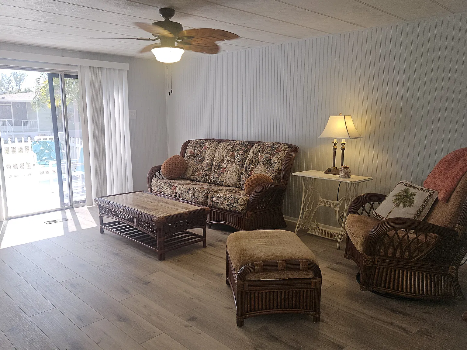 12170 Palm Dr — Photo 4