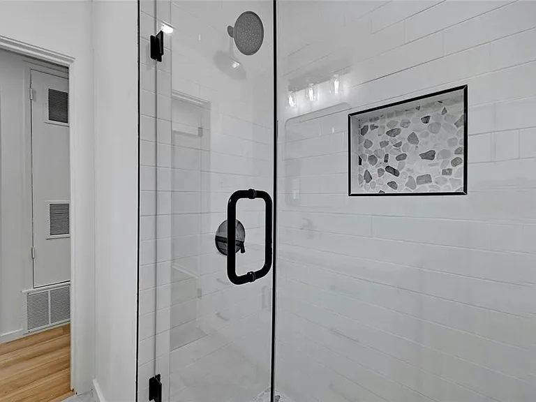 1911 David St — Photo 23