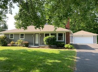 8041 Timberlane Dr NE, Warren, OH