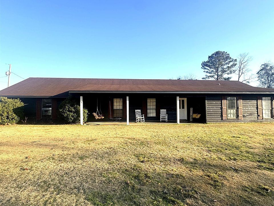 1st image of 135 Dogwood Ln