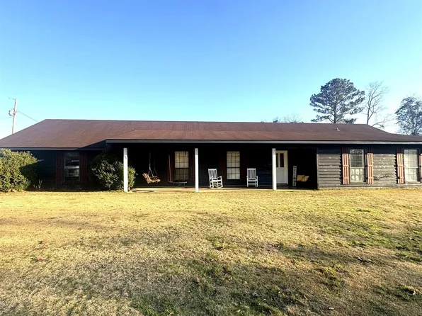 135 Dogwood Ln, Monroeville, AL 36460