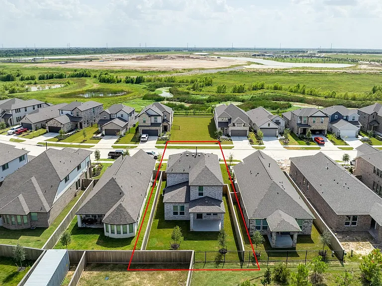 12534 Nueces River Dr — Photo 35