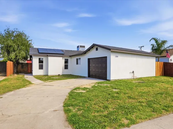 2020 Aspen St, Selma, CA 93662