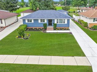 11890 Kader Dr, Parma, OH