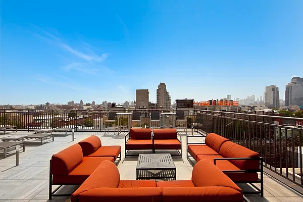 Rented by Bold New York | media 26