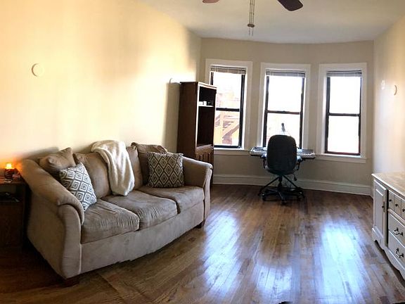 4th image of 5239 N Winthrop Ave APT 3