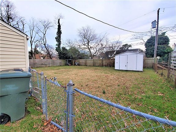 5th image of 1829 N Lakeland Dr