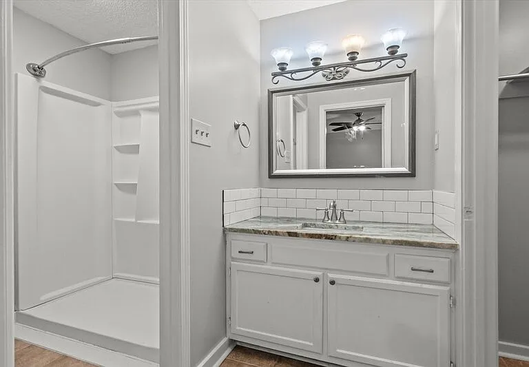 429 Russell St NE — Photo 14