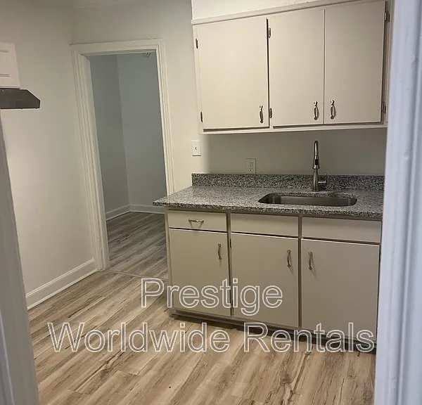 37 Lanier Dr — Photo 2