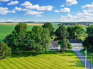 10060 Devils Hole Rd, Bowling Green, OH 43402