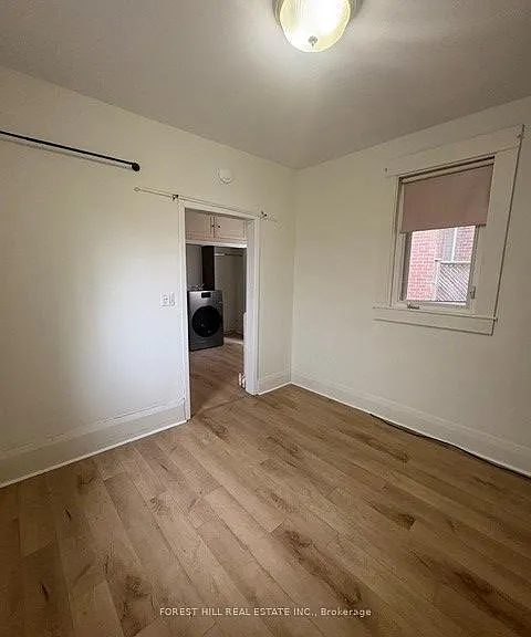 370 Spadina Rd — Photo 17