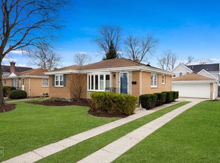 1216 N Mitchell Ave, Arlington Heights, IL 60004