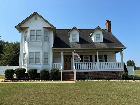 303 Stonehaven Ln, Easley, SC 29642