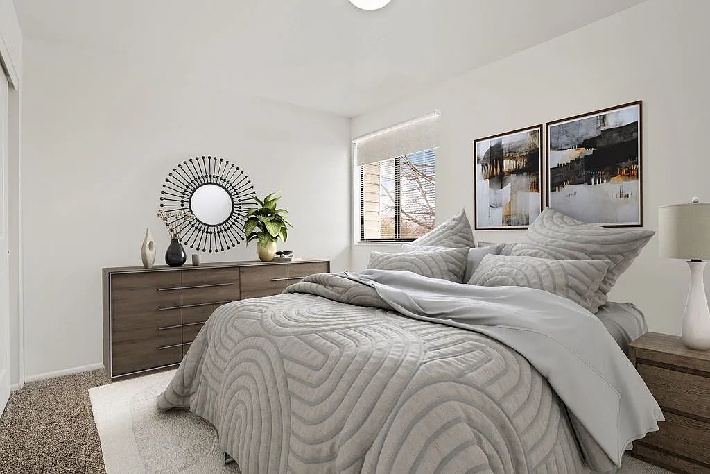 Regency Apartments — Photo 3