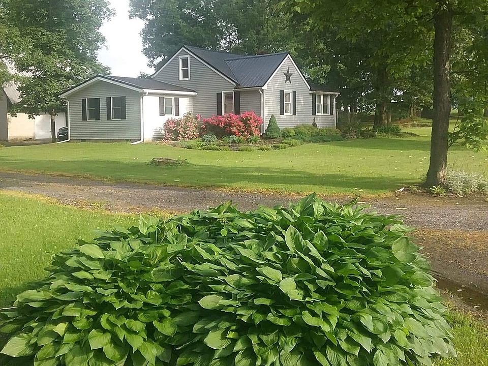 1.5 acre wooded lot