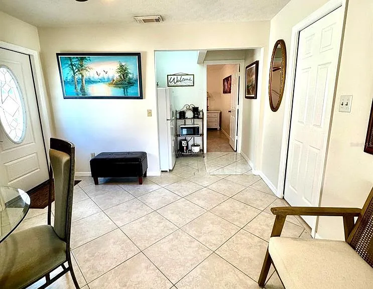 2141 SW Import Dr — Photo 7
