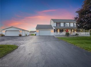 469 Metz Rd, Columbiana, OH 44408