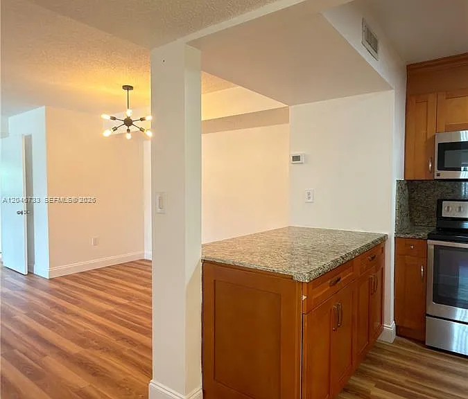 469 NE 207th Ln #101 — Photo 8