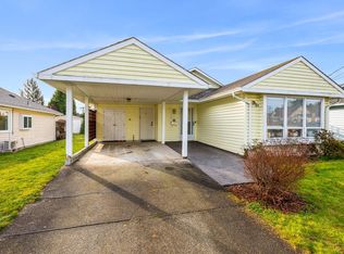 660 25th St, Courtenay, BC