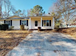 480 Dixie Lee Ln, Stone Mountain, GA