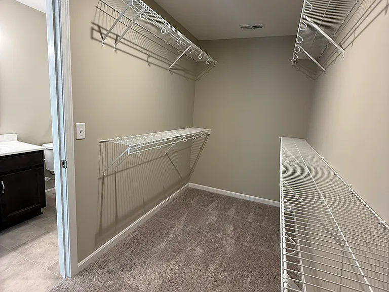 3379 Fall Leaf Ct — Photo 11
