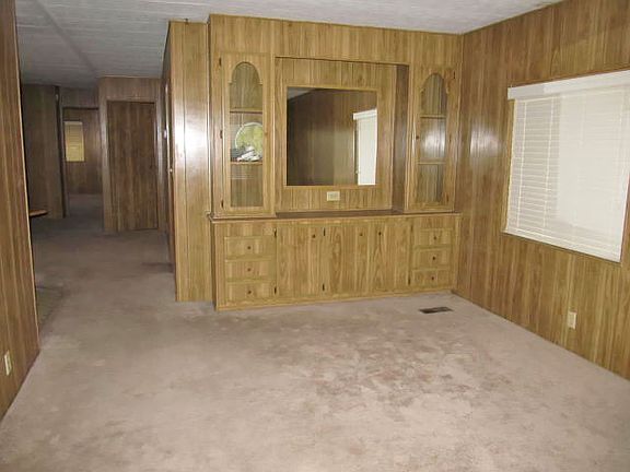 5th image of 6130 Camino Real Space 69