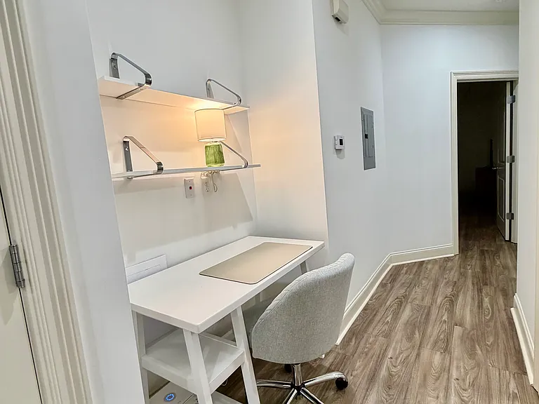 107 Rue Argenteuil Rd — Photo 7
