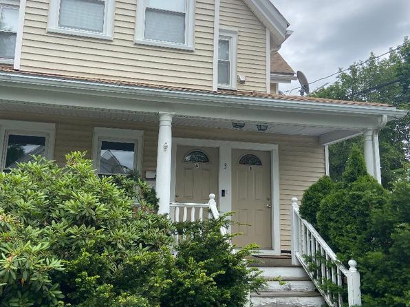 3 Lincoln Cir #B