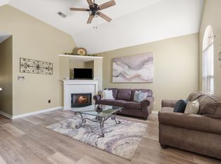 6702 Whitten Pine Dr, Memphis, TN 38134