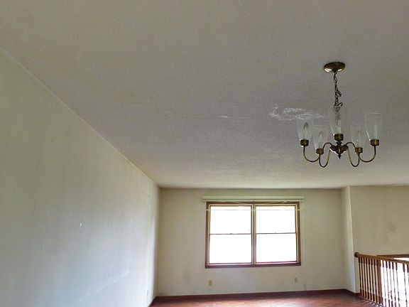 5th image of 834 S 31st St
