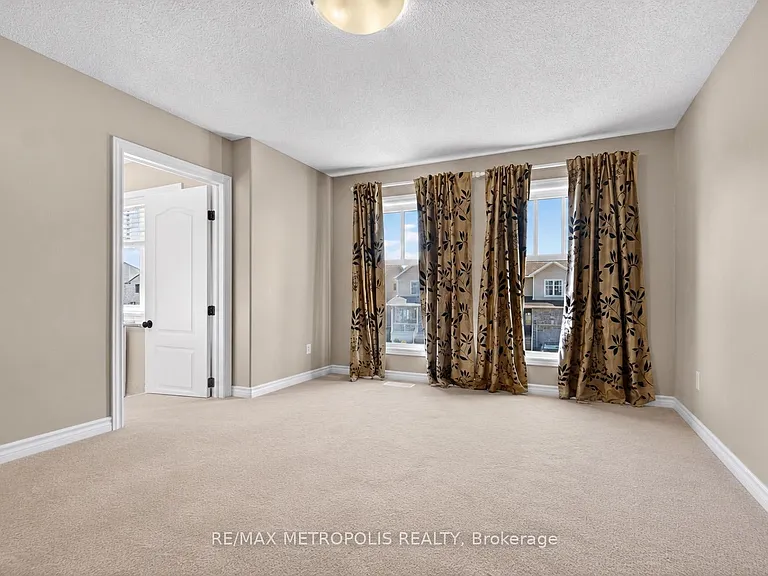 1276 Atkinson St — Photo 16